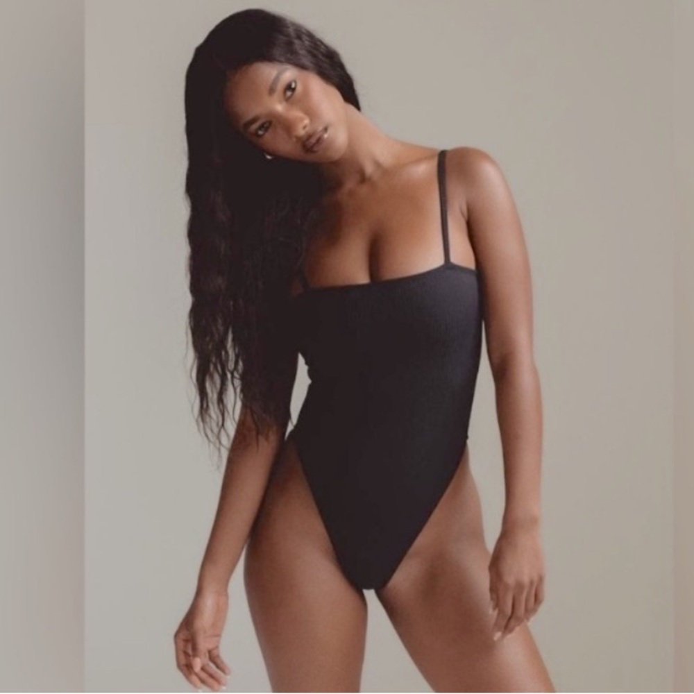 Montce Black Rib Jacelyn One-Piece Swimsuit Square Neckline Size L $168